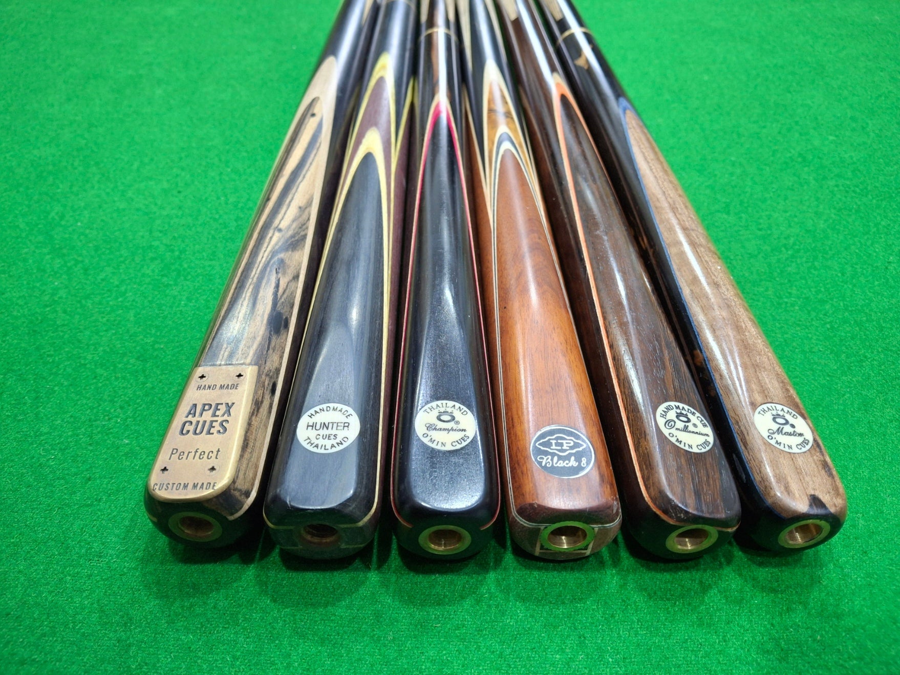 Professional Series Pro Cues(₹ 11,000 - ₹ 20,000)