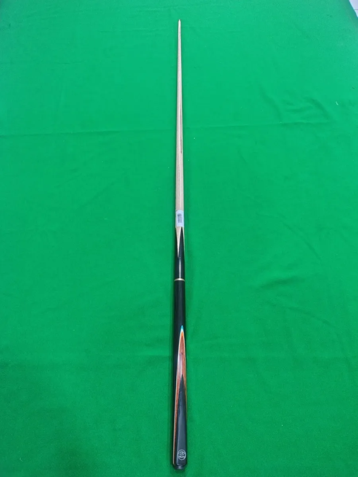 LP Black8 Snooker Cue 3/4