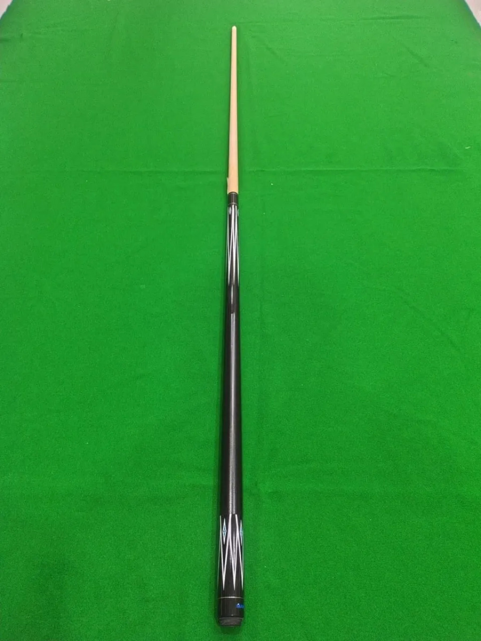 Mandun Playing Cue