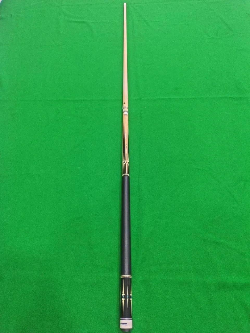 Mandun Playing Cue